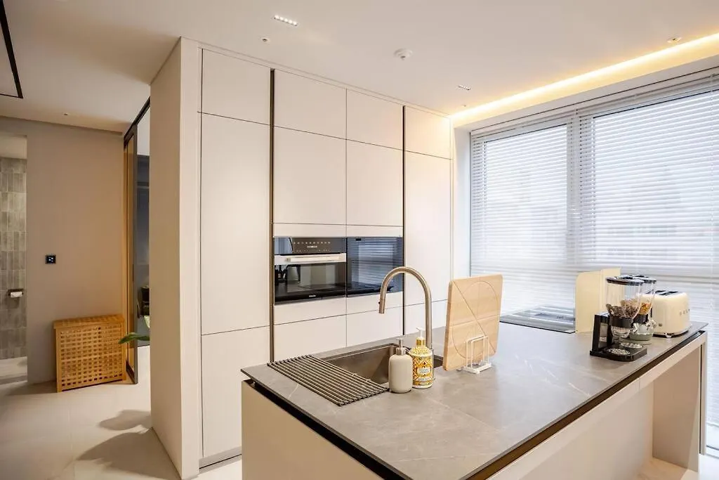 Modern Luxury Suite In Gangnam With Cityview&Wine Seoul Apartment