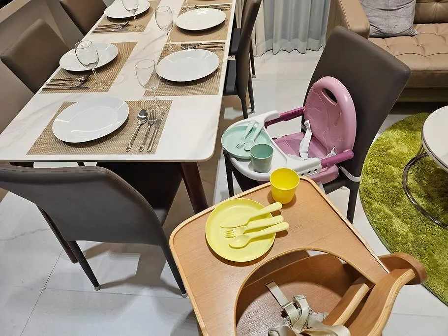 Modern Luxury Suite In Gangnam With Cityview&Wine Seoul