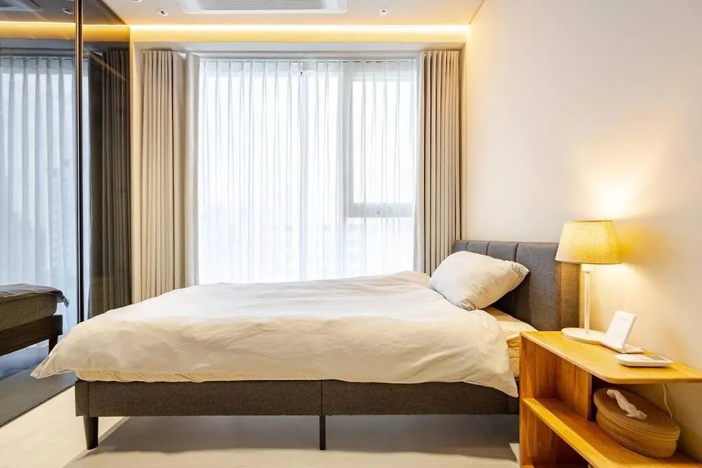 Modern Luxury Suite In Gangnam With Cityview&Wine Seoul Apartment