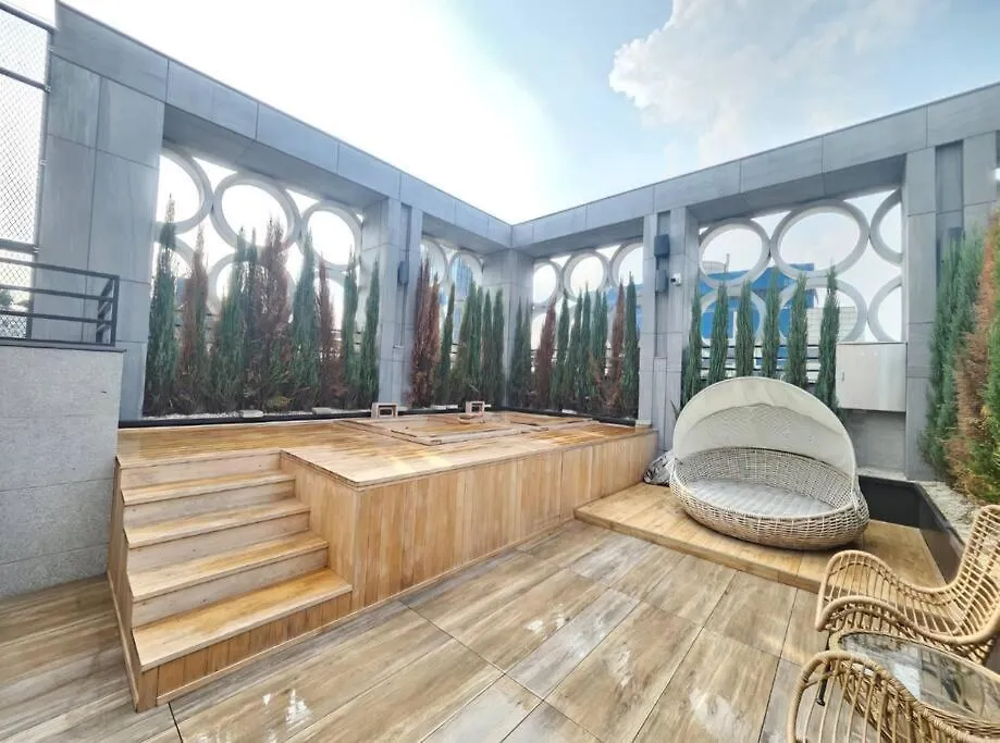 Apartment Modern Luxury Suite In Gangnam With Cityview&Wine Seoul