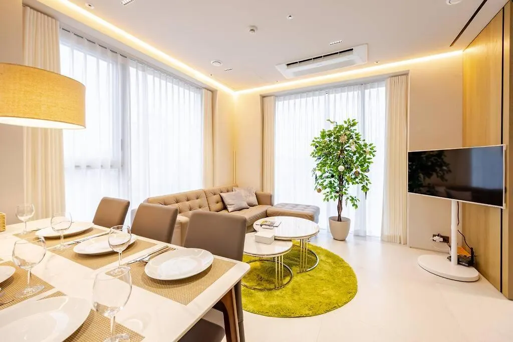 Apartment Modern Luxury Suite In Gangnam With Cityview&Wine Seoul